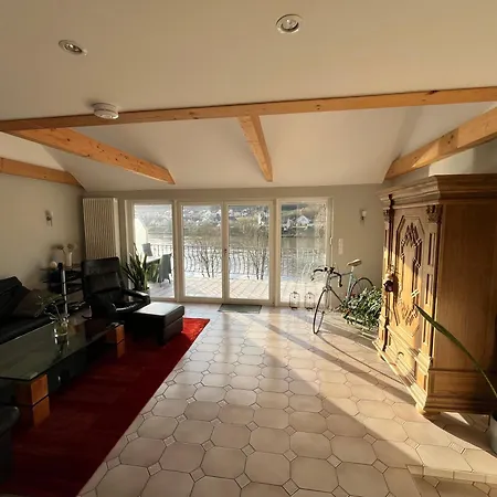 Weingut-gaestehaus-haas * Zell an der Mosel