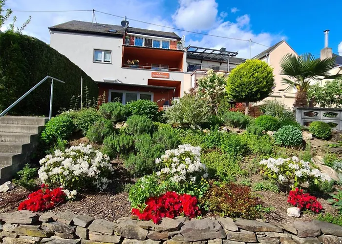 Weingut-gaestehaus-haas * Zell an der Mosel