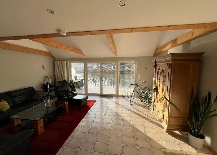 Weingut-gaestehaus-haas * Zell an der Mosel